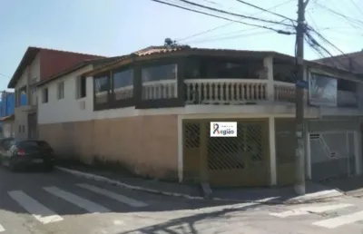 Sobrado com 3 dormitorios e 2 vagas na região da ponte rasa