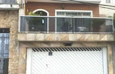 Sobrado frontal com 3 dormitorios e 1 suite na vila re