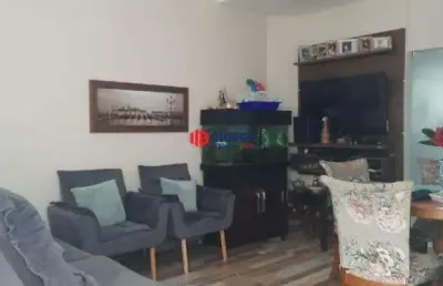 Bela casa triplex com 3 dormitórios no campo grande