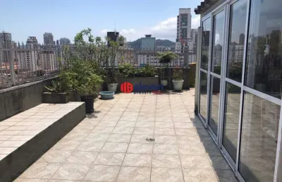 Cobertura espaçosa, planta de 215 metros, 03 dormitórios., sendo 01 suíte., vista livre total.