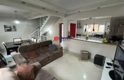 Casa com 3 quartos à venda na Rua Dom Lara, Vila Valença, São Vicente