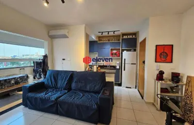 Venda de apartamento com 02 dormitórios no bairro do macuco, em santos