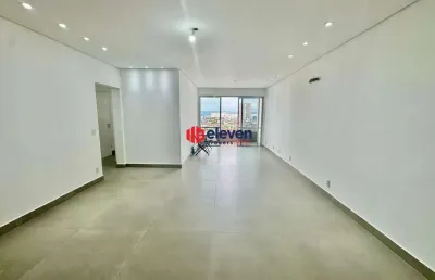 Cobertura duplex frontal, toda reformada, no bairro do boqueirão em santos.