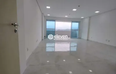 Sala comercial para alugar na Rua Benjamin Constant, Centro, São Vicente