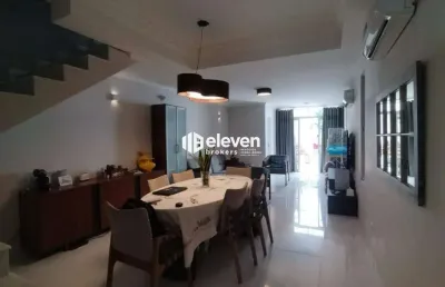 Excelente casa independente de 3 dormitórios com 3 suites, churrasqueira e piscina.