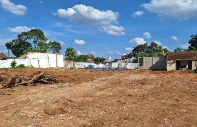 Aréa 2.150 m² plana  ampla disponivel para construção de prédio.