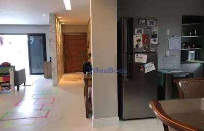 Casa com 4 dormitórios, sendo 3 suítes disponível para venda!