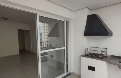 Apartamento com 3 dormitórios e churrasqueira na varanda!