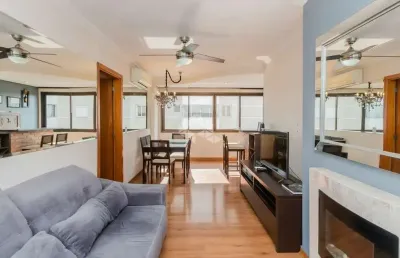 Apartamento com 3 quartos à venda na rua professor freitas cabral, 310, jardim botânico, porto alegre por r$ 650.000