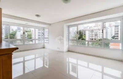 Apartamento com 2 quartos à venda na rua coronel aurélio bitencourt, 54, rio branco, porto alegre por r$ 850.000