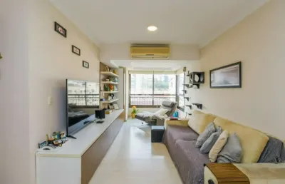 Apartamento com 3 quartos à venda na rua sete de abril, 375, floresta, porto alegre por r$ 650.000