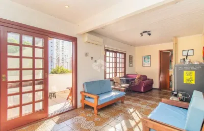 Cobertura com 3 quartos à venda na rua bezerra de menezes, 406, passo da areia, porto alegre por r$ 788.000