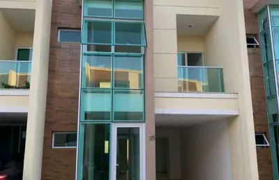 Casa de alto padrão em condomínio no bairro amador, eusébio-ce: 3 quartos, 3 suites, 4 banheiros, 2 vagas, 137m²