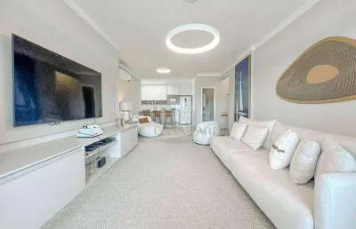 Apartamento alto padrão, mobiliado e vista mar no canto do forte!