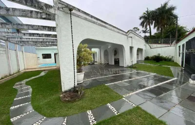 Casa mobiliada com piscina e 5 quartos à venda, 372 m² por r$ 1.300.000 - solemar - praia grande/sp