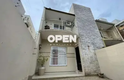 Casa com 3 quartos à venda na Rua dos Alecrins, Igara, Canoas