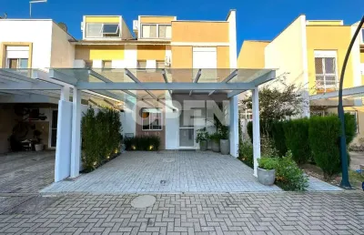 Casa em condomínio fechado com 3 quartos para alugar na Avenida Açucena, Moinhos De Vento, Canoas