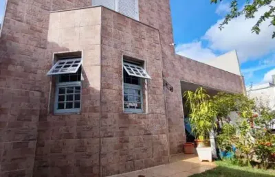 Sobrado com 5 dormitórios à venda por r$ 550.000,00 - residencial cambuy - araraquara/sp