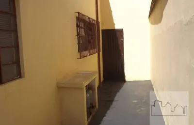 Casa com 2 quartos à venda na Rua Victor Lacorte, Jardim Santa Lúcia, Araraquara