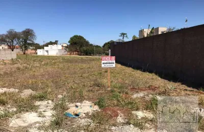 Terreno à venda na Avenida Professor Expedito Lacorte, Cidade Jardim, Araraquara
