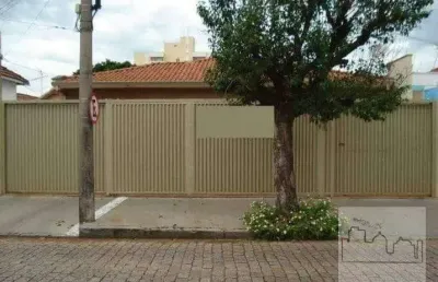 Casa com 4 quartos à venda na Avenida São Geraldo, Centro, Araraquara