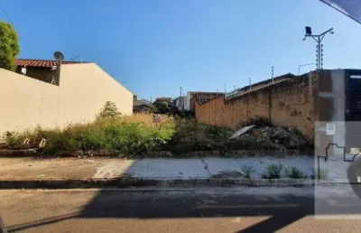 Terreno à venda na Avenida Clóvis Colombo, Residencial Cambuy, Araraquara