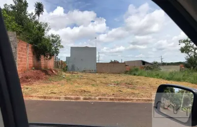 Terreno à venda na Avenida Luiz Roberto Salinas Fortes, Parque das Hortências, Araraquara