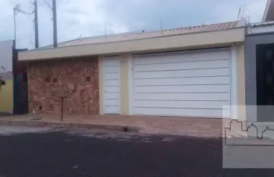 Casa com 3 quartos à venda na Rua Argentina, Vila Brasília, São Carlos