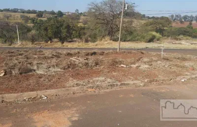 Terreno à venda na Rua Alfredo do Amaral Gurgel, Jardim Universal, Araraquara