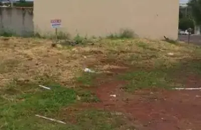 Terreno à venda na Avenida Edy Maria Albino da Cunha, Parque Gramado II, Araraquara