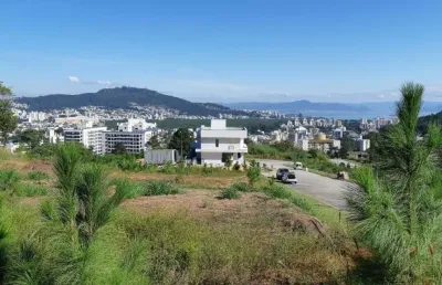 Terreno à venda na Rua Rodrigo Rampinelli Jeremias, Itacorubi, Florianópolis