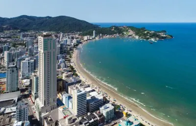 Apartamento com 4 quartos à venda na Rua 137, Centro, Itapema