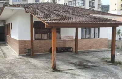 Casa com 4 quartos à venda na Servidão Antônio Irineu da Silva, Córrego Grande, Florianópolis
