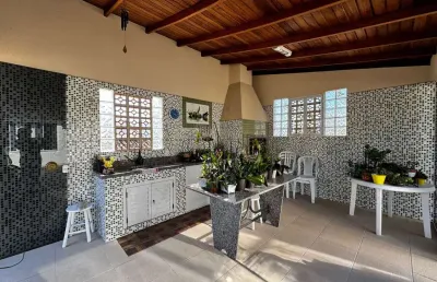 Casa com 4 quartos à venda na Rua Laércio Costa, Trindade, Florianópolis