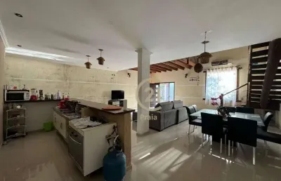 Casa 2 dormitórios apenas 90 metros da praia capricórnio