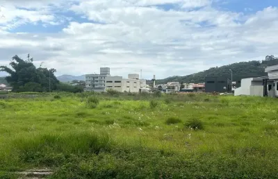 Terreno à venda na Vila Becker, Santo Amaro da Imperatriz 