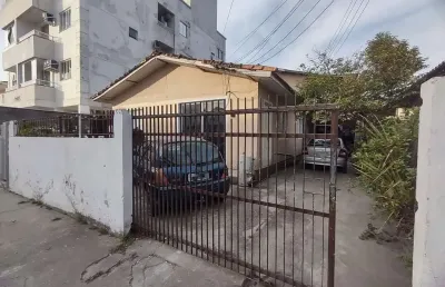 Casa à venda na Rua Valdemar Vieira, Jardim Eldorado, Palhoça