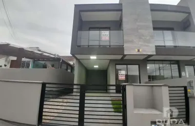 Casa com 2 quartos para alugar na Rua Carijó, Bela Vista, Palhoça