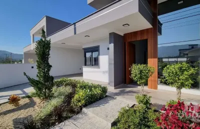 Casa com 3 quartos à venda no Forquilhas, São José 