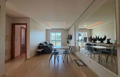 Apartamento 02 dormitórios com suíte e 02 vagas individuais no bairro colina sor