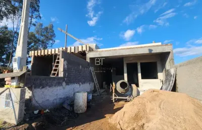 Casa em construção com 03 dormitórios sendo 01 suíte no bairro desvio rizzo