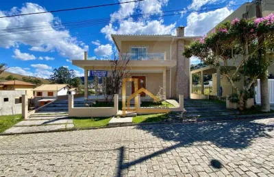 Casa com 6 suítes em vargem grande - teresópolis-rj