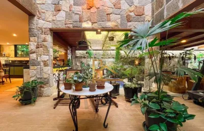 Luxo e natureza em perfeita harmonia no melhor de teresópolis!
