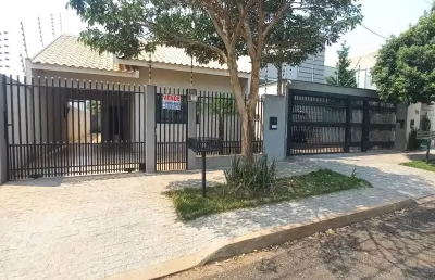 Casa c 3 quartos c suíte c cozinha planejada no jardim diamante .