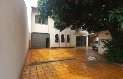 Terreno c área 609m2 contendo duas casas bairro zona 02