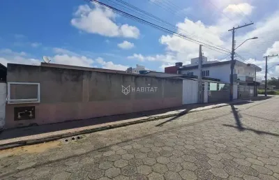 Casa com 3 quartos à venda no Centro, Navegantes 