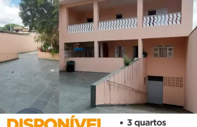 Vendo belo  sobrado com 3 dormitórios  sendo 1 suíte  excelente localização