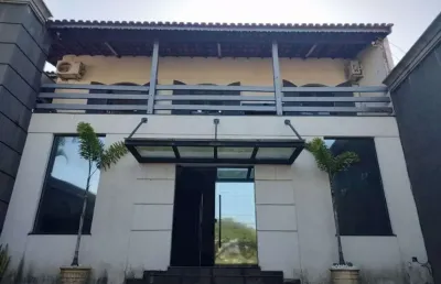 Sobrado com 5 dormitórios, 320 m² - venda por r$ 2.000.000,00 ou aluguel por r$ 9.000,00/mês - vila junqueira - atibaia/sp