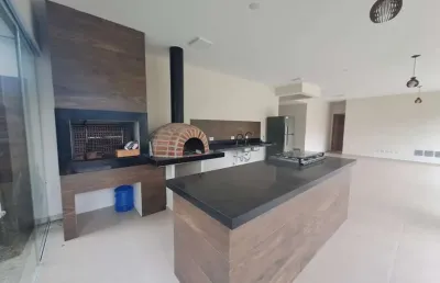 Casa em condomínio fechado com 8 quartos à venda na praia do itamambuca, ubatuba  por r$ 4.250.000