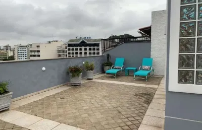 Cobertura rua guapeni, tijuca. 321m, 4 quartos com 2 vagas. prédio com lazer